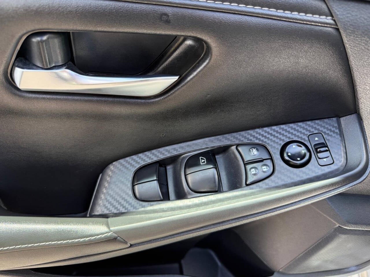 2022 Nissan Sentra SV 4dr Sedan