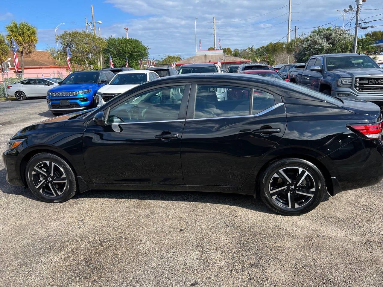 2025 Nissan Sentra SV 4dr Sedan