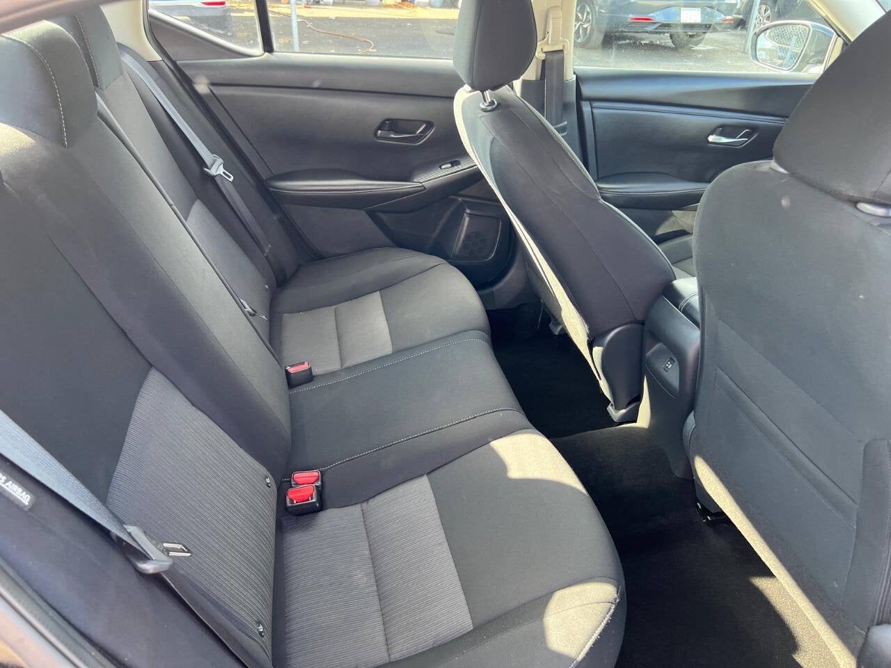 2025 Nissan Sentra SV 4dr Sedan