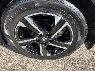 2025 Nissan Sentra SV 4dr Sedan