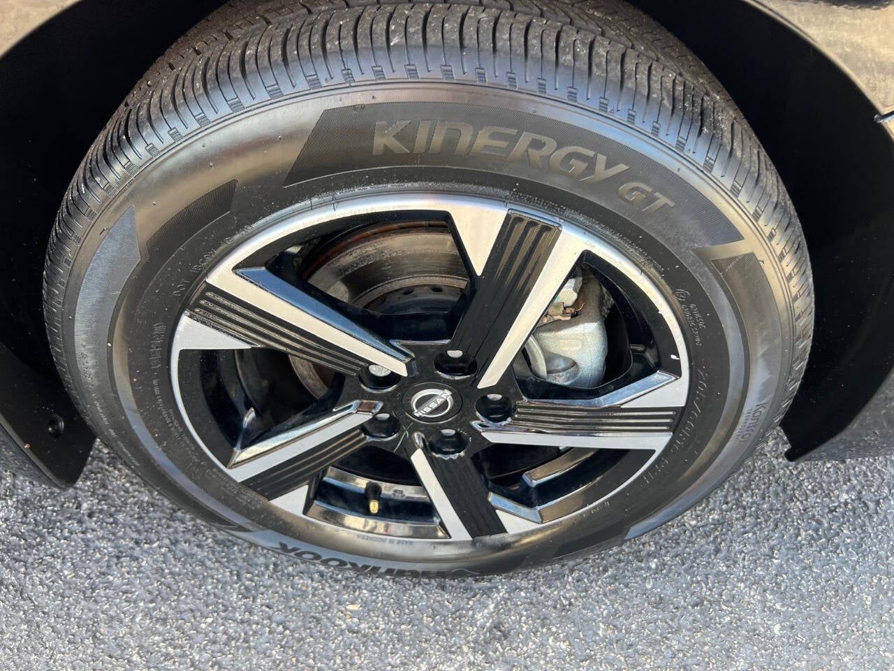 2025 Nissan Sentra SV 4dr Sedan