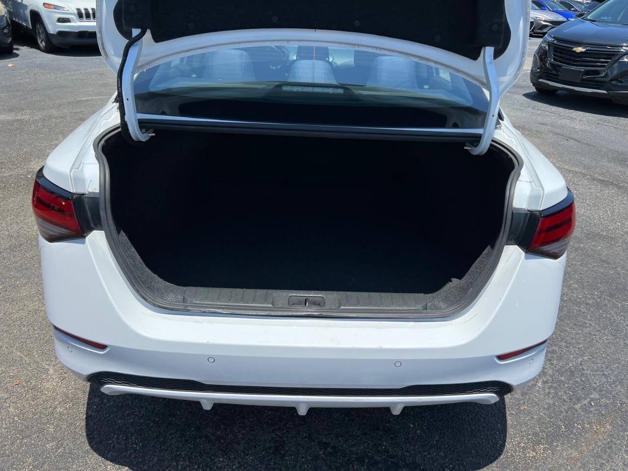 2021 Nissan Sentra SV 4dr Sedan