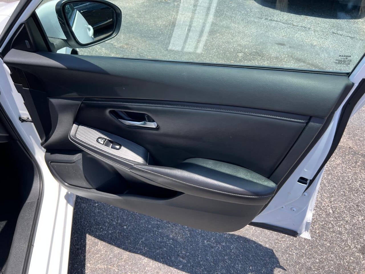 2021 Nissan Sentra SV 4dr Sedan