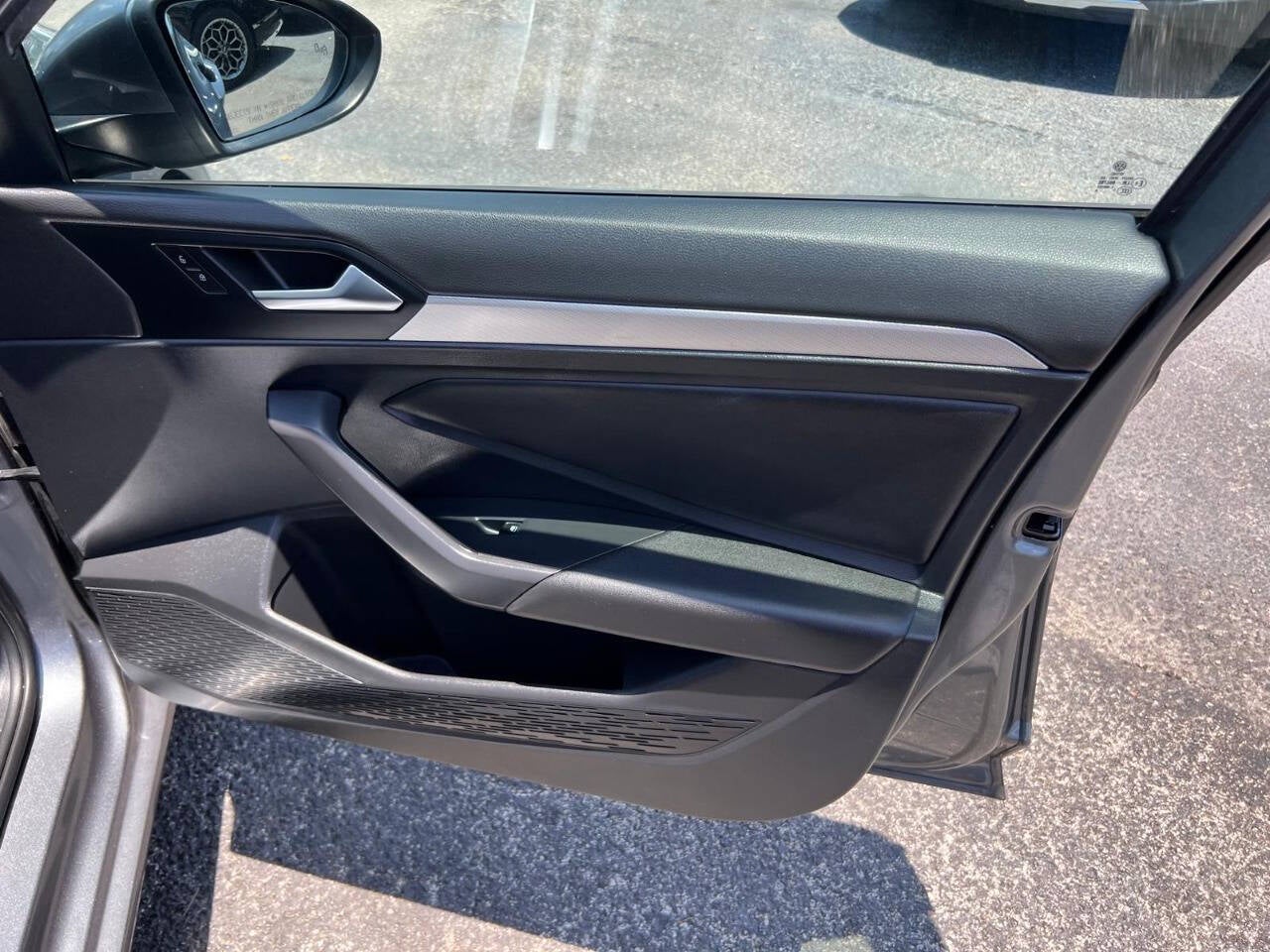 2021 Nissan Sentra SV 4dr Sedan