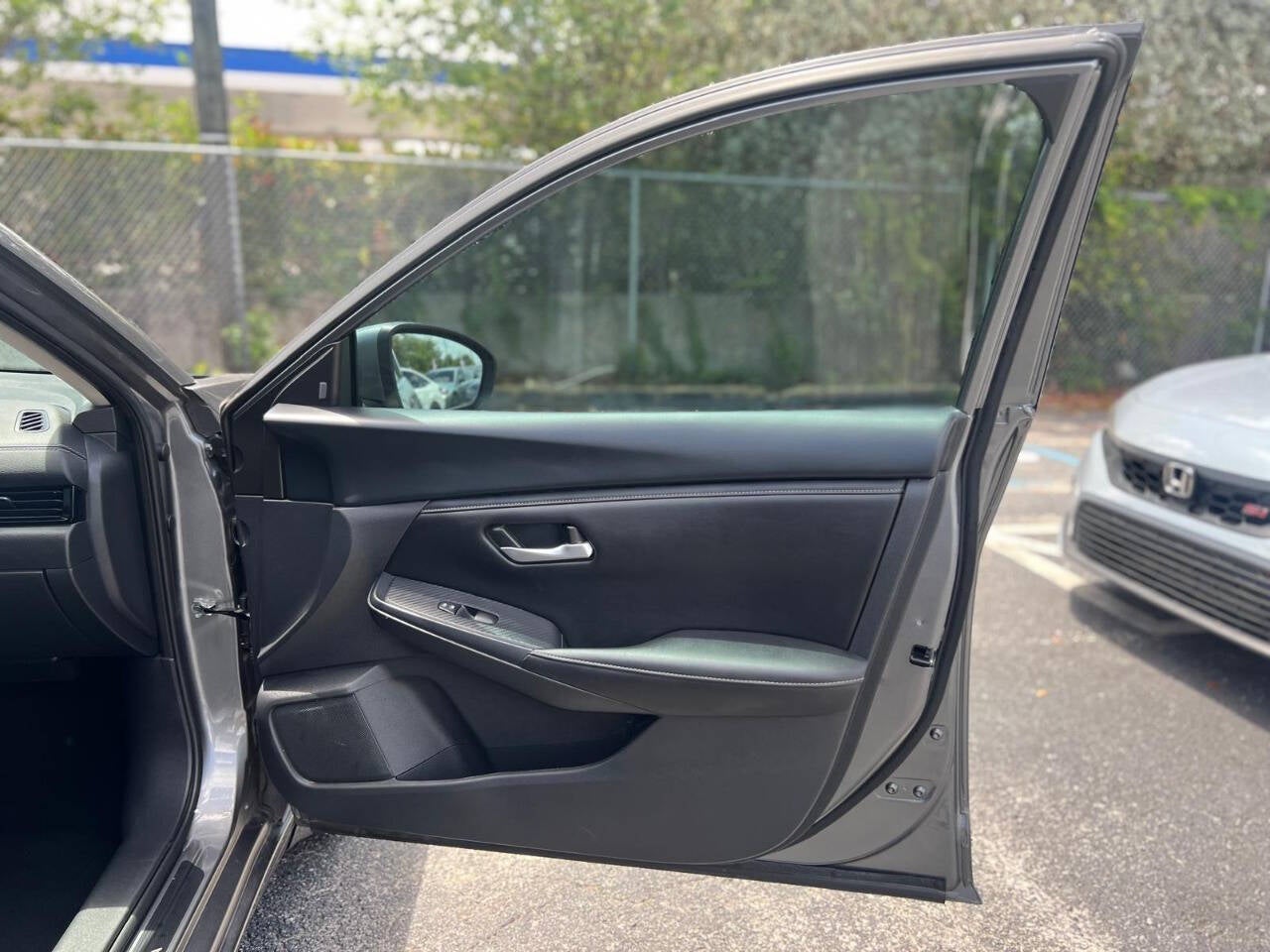 2024 Nissan Sentra SV 4dr Sedan