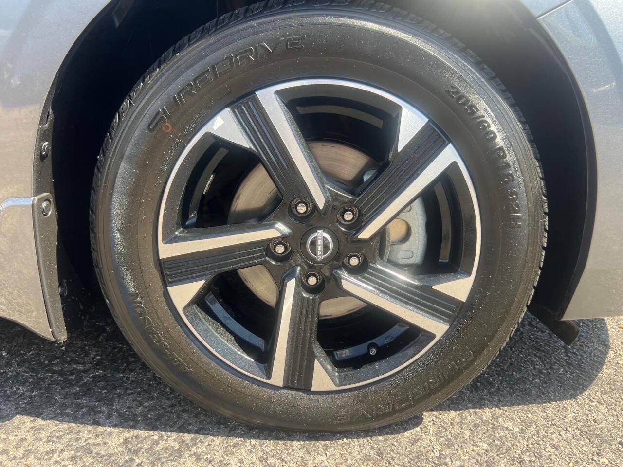 2024 Nissan Sentra SV 4dr Sedan