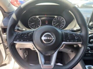 2025 Nissan Sentra SV 4dr Sedan