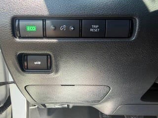 2025 Nissan Sentra SV 4dr Sedan