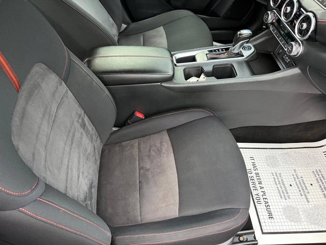 2024 Nissan Sentra SR 4dr Sedan