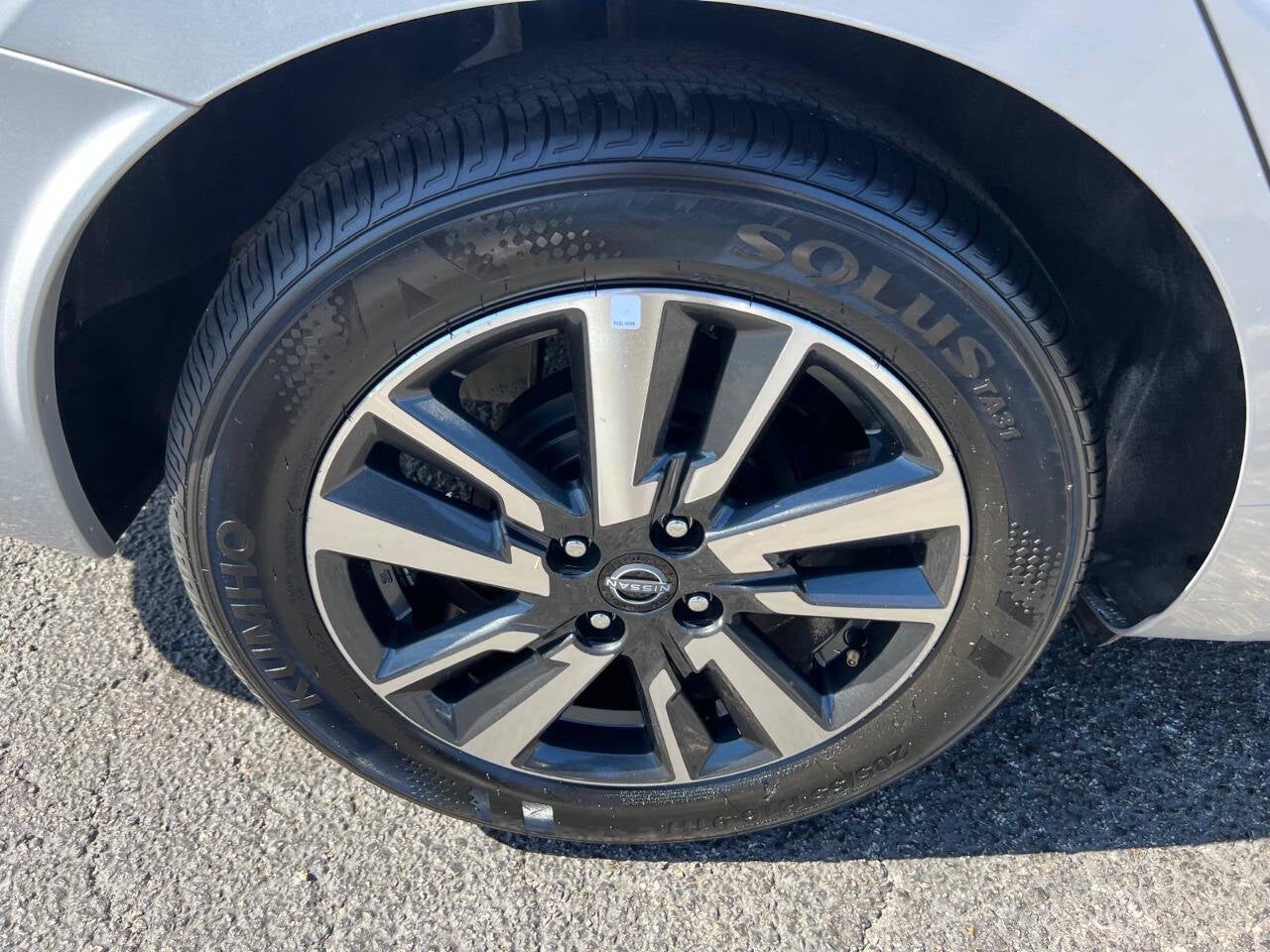 2025 Nissan Versa SV 4dr Sedan