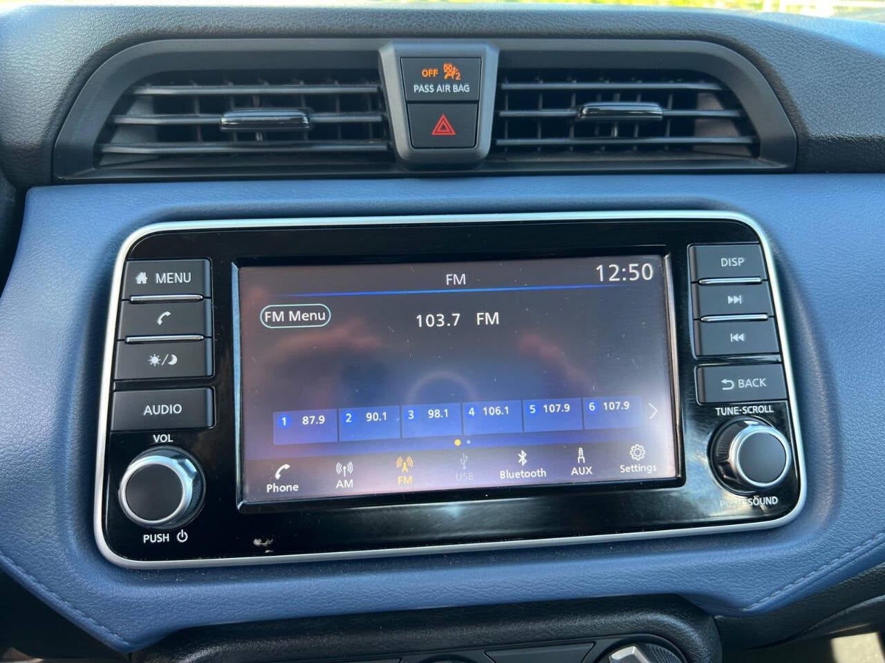 2025 Nissan Versa SV 4dr Sedan