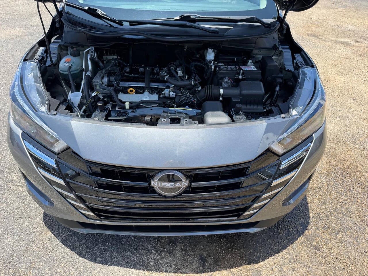 2024 Nissan Versa SR 4dr Sedan