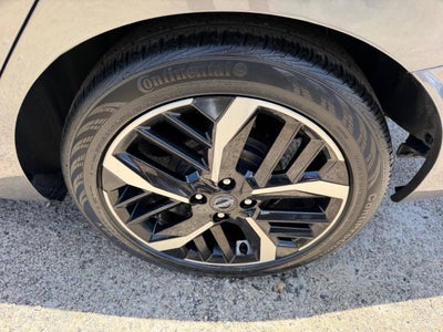 2024 Nissan Versa SR 4dr Sedan