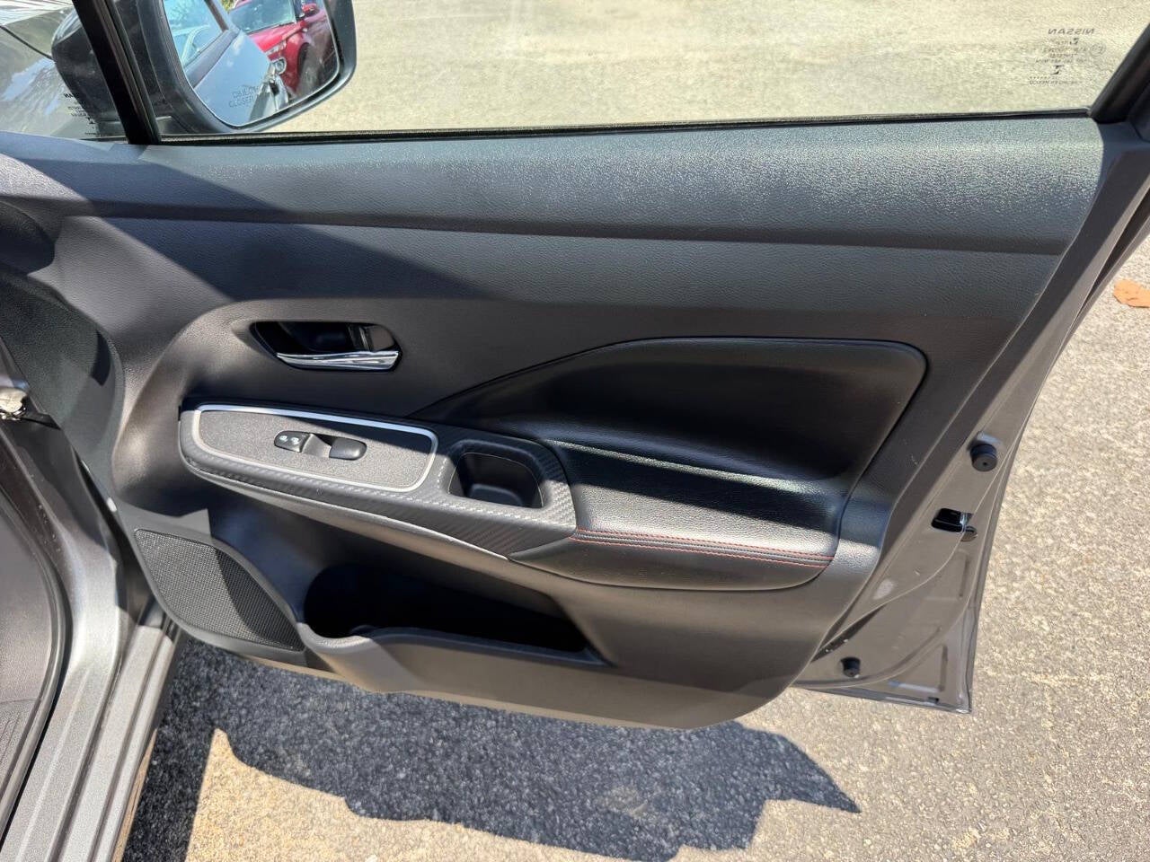 2024 Nissan Versa SR 4dr Sedan