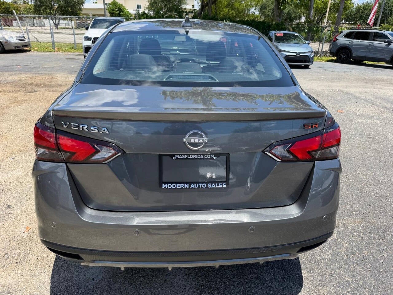 2024 Nissan Versa SR 4dr Sedan