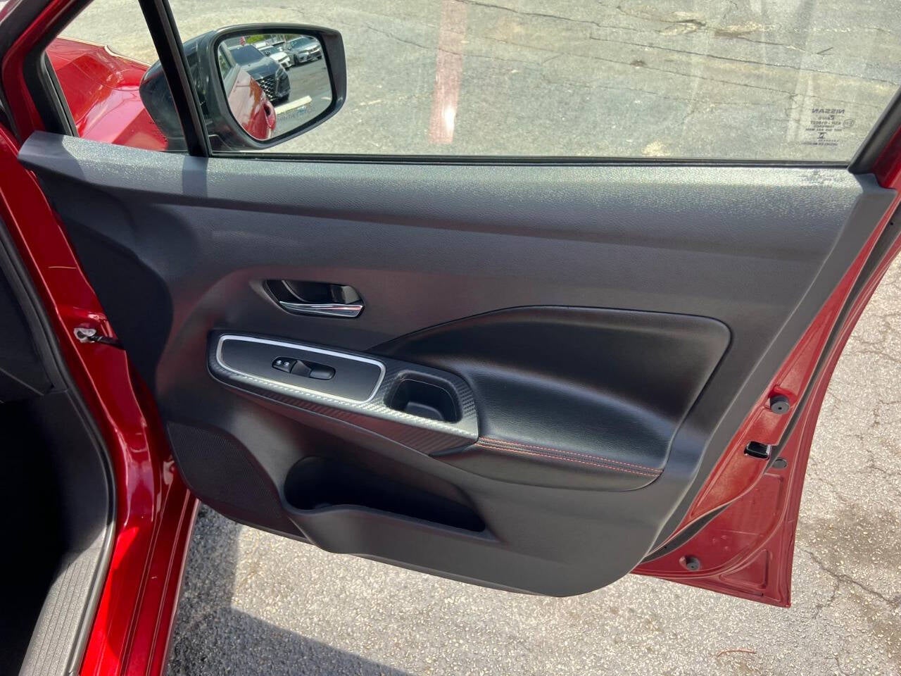 2025 Nissan Versa SR 4dr Sedan