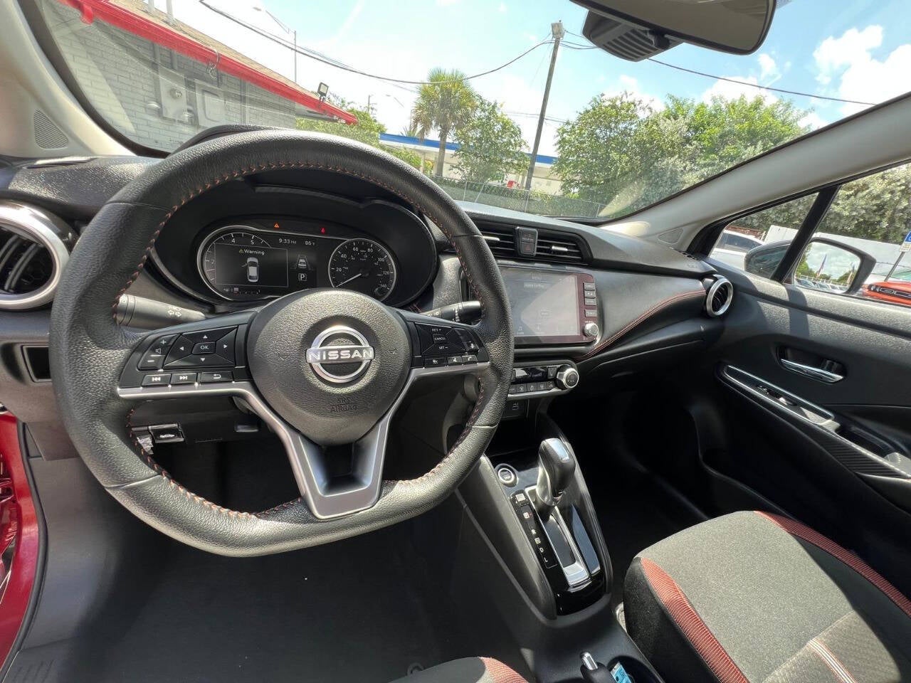 2025 Nissan Versa SR 4dr Sedan