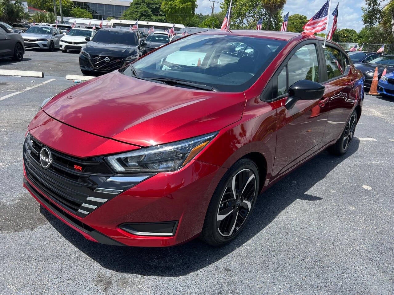 2025 Nissan Versa SR 4dr Sedan