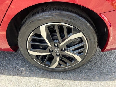 2025 Nissan Versa SR 4dr Sedan