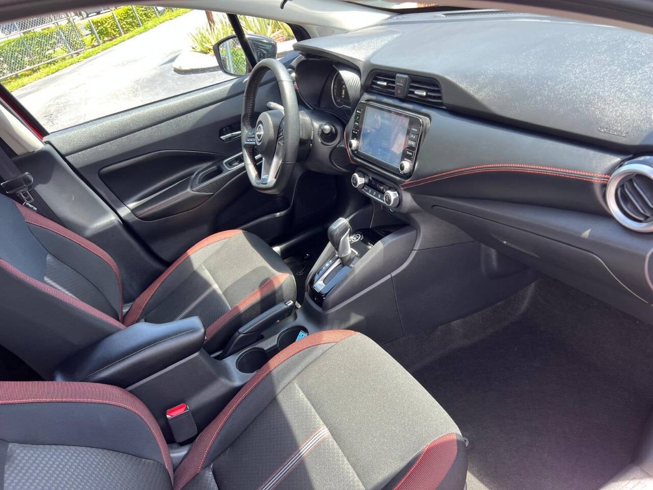 2025 Nissan Versa SR 4dr Sedan