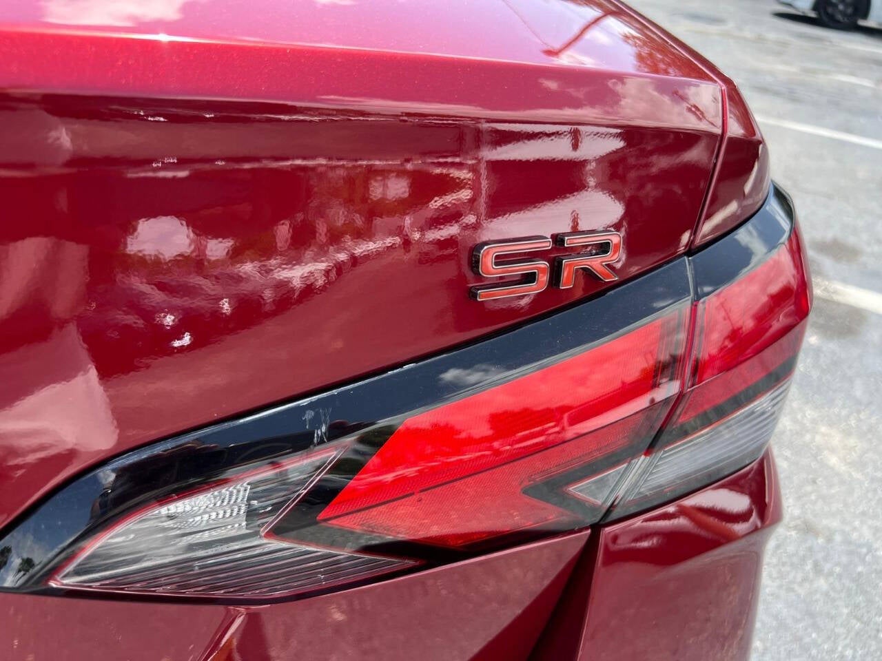 2025 Nissan Versa SR 4dr Sedan