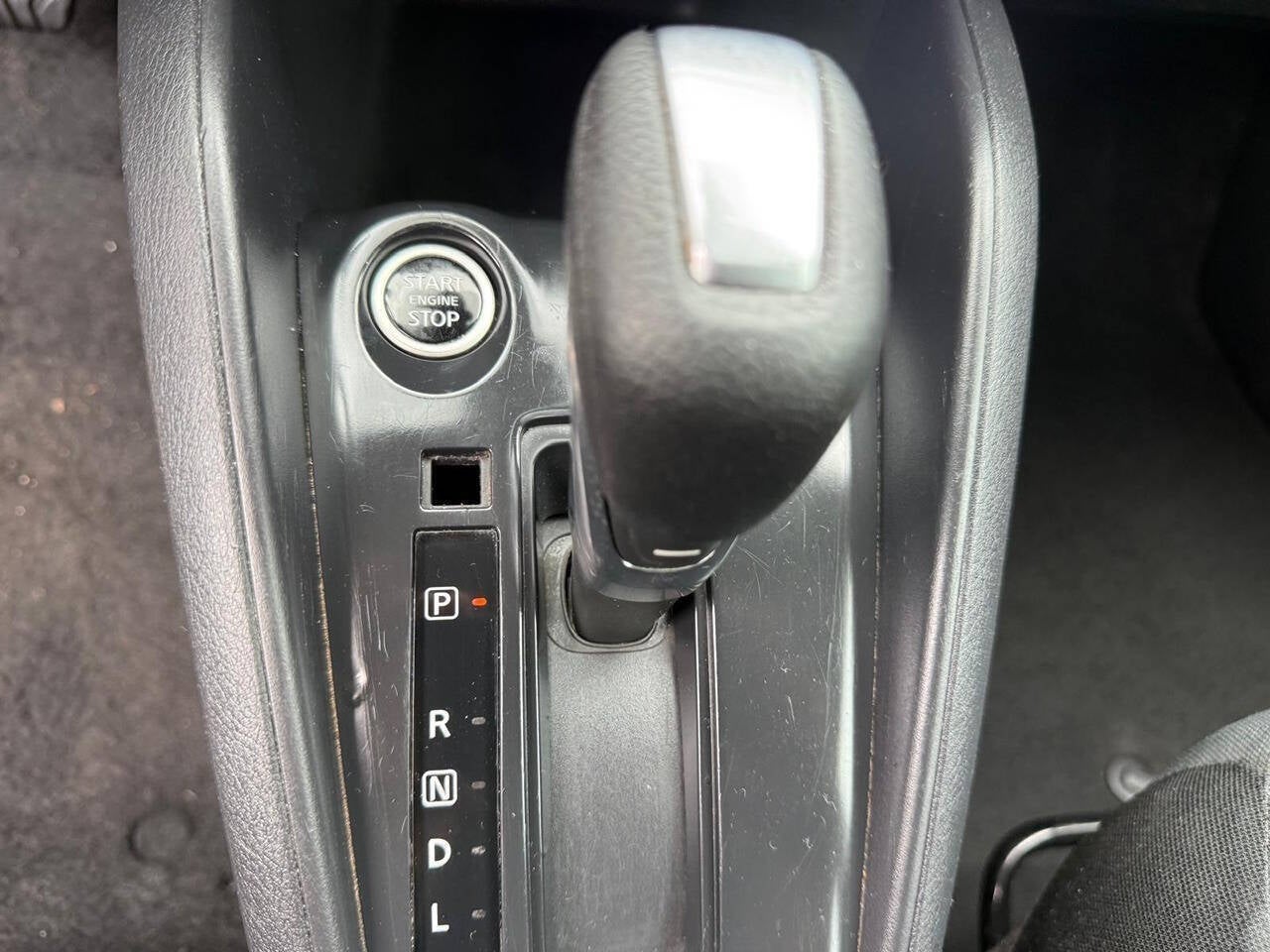2024 Nissan Kicks S 4dr Crossover