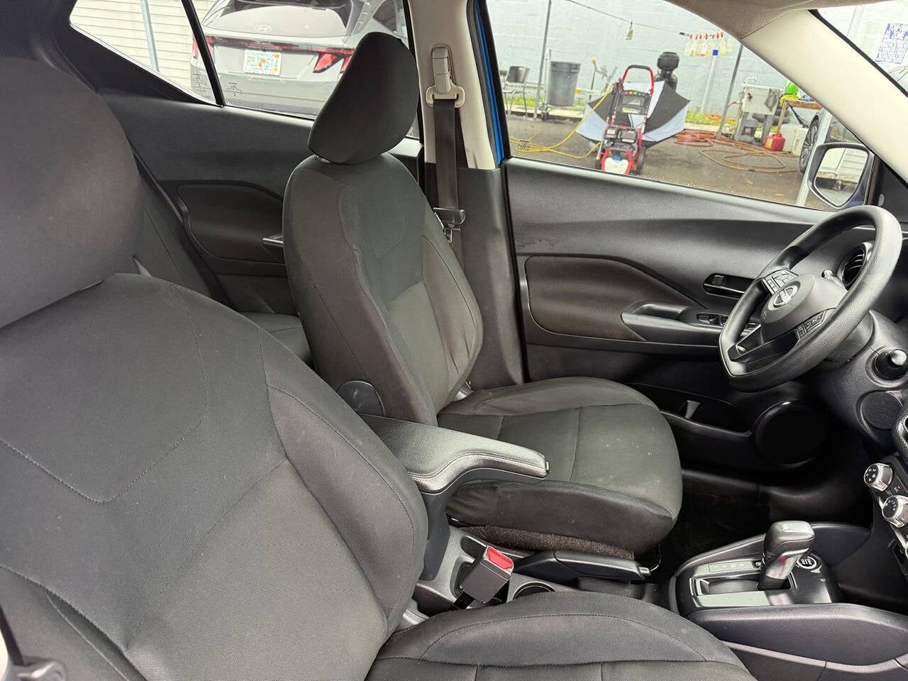 2024 Nissan Kicks S 4dr Crossover