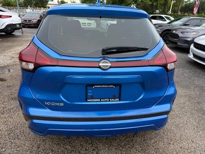 2024 Nissan Kicks S 4dr Crossover