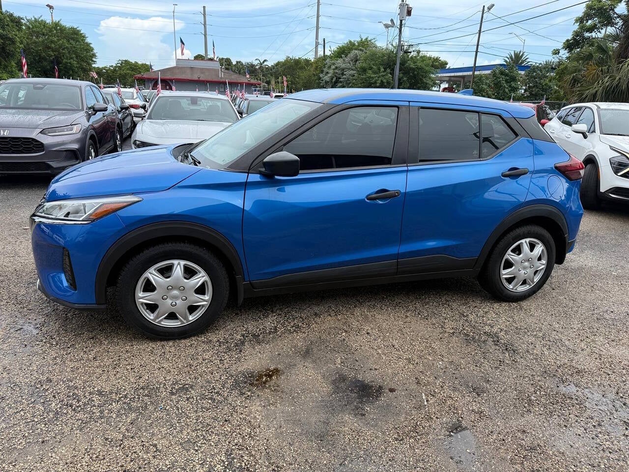 2024 Nissan Kicks S 4dr Crossover