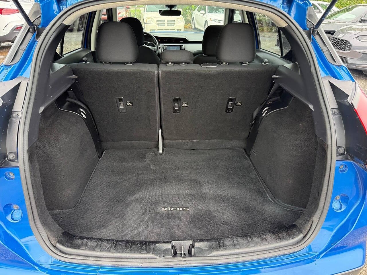 2024 Nissan Kicks S 4dr Crossover