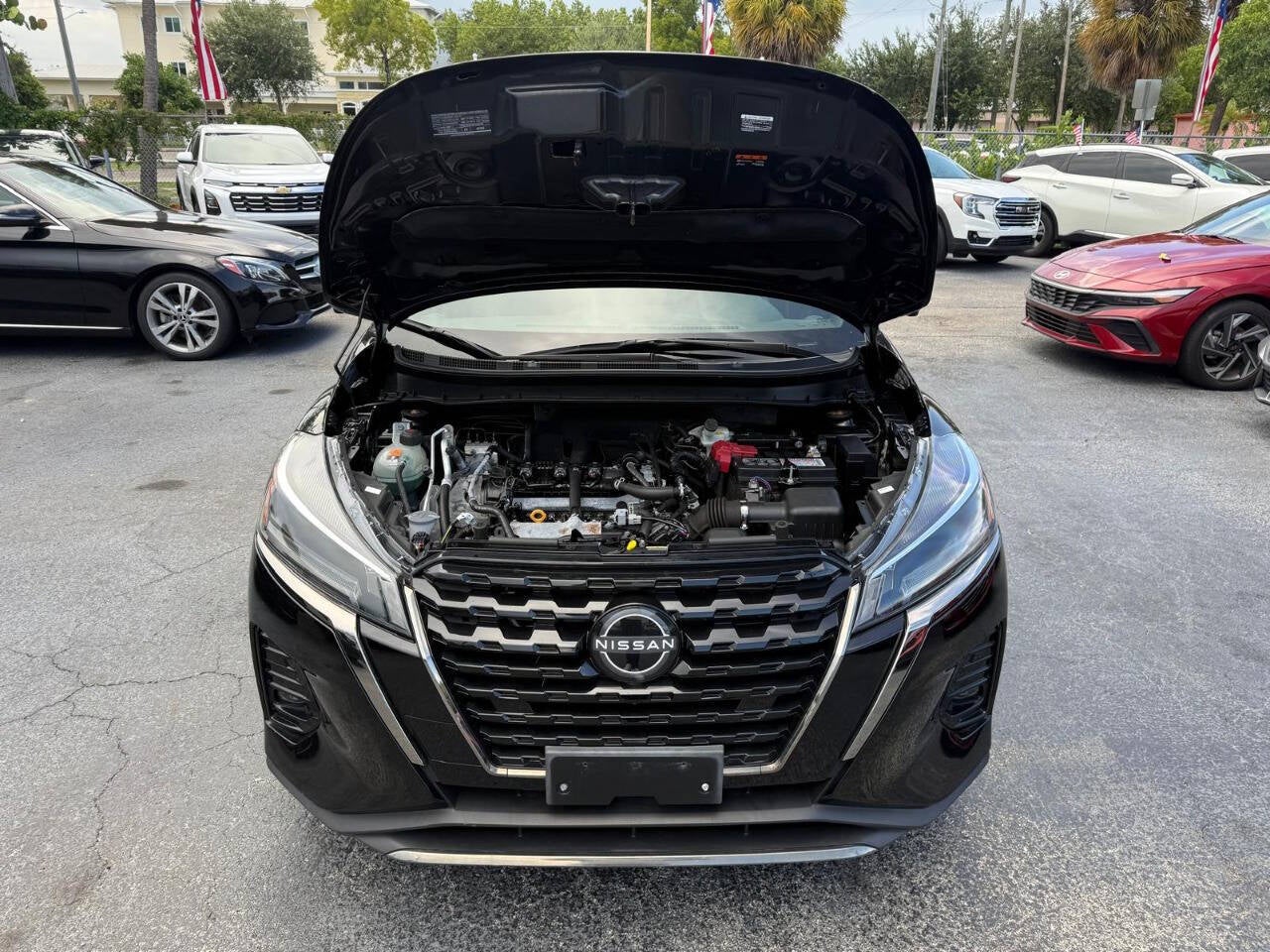 2024 Nissan Kicks SR 4dr Crossover
