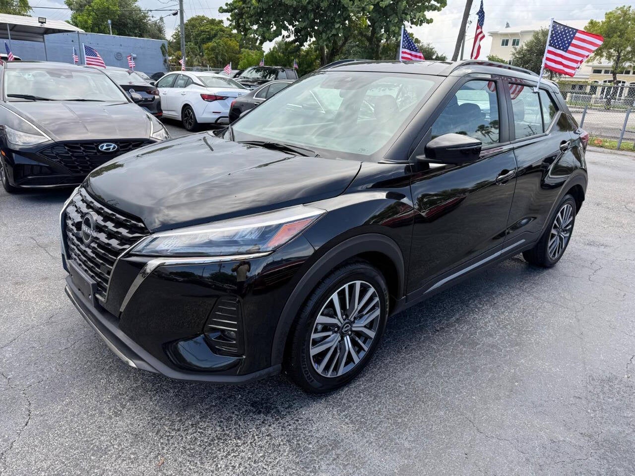 2024 Nissan Kicks SR 4dr Crossover