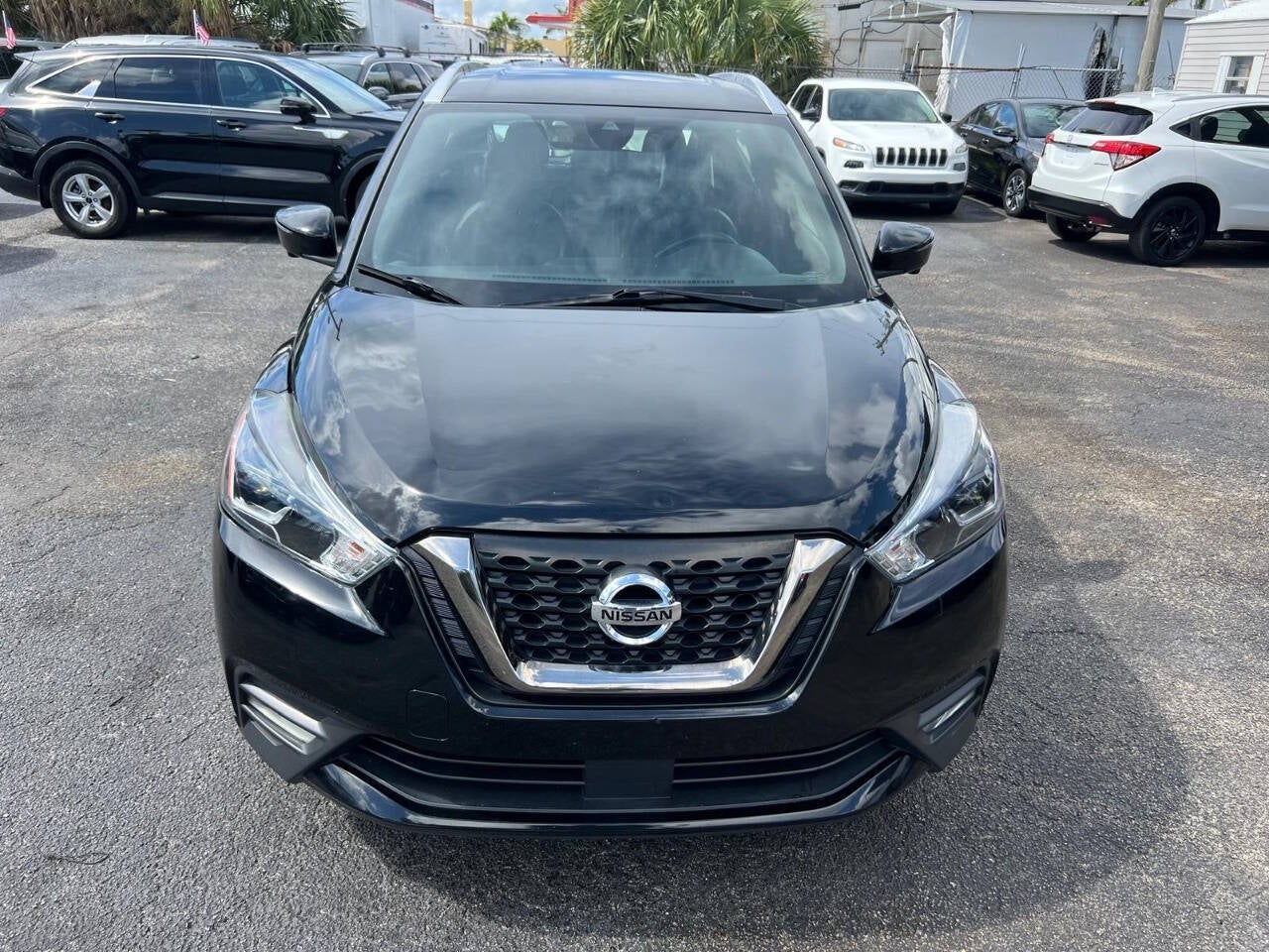 2020 Nissan Kicks SR 4dr Crossover