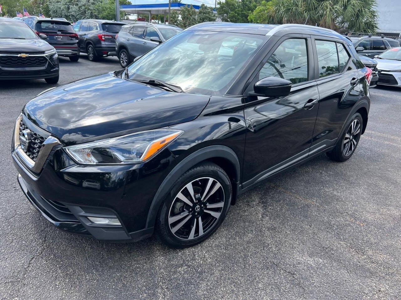 2020 Nissan Kicks SR 4dr Crossover