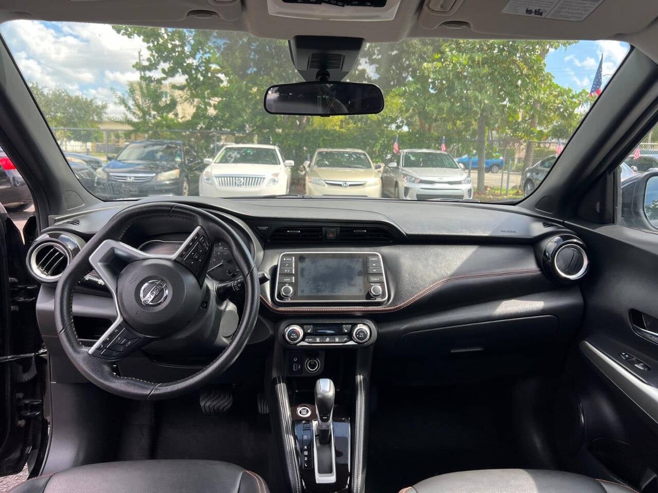 2020 Nissan Kicks SR 4dr Crossover