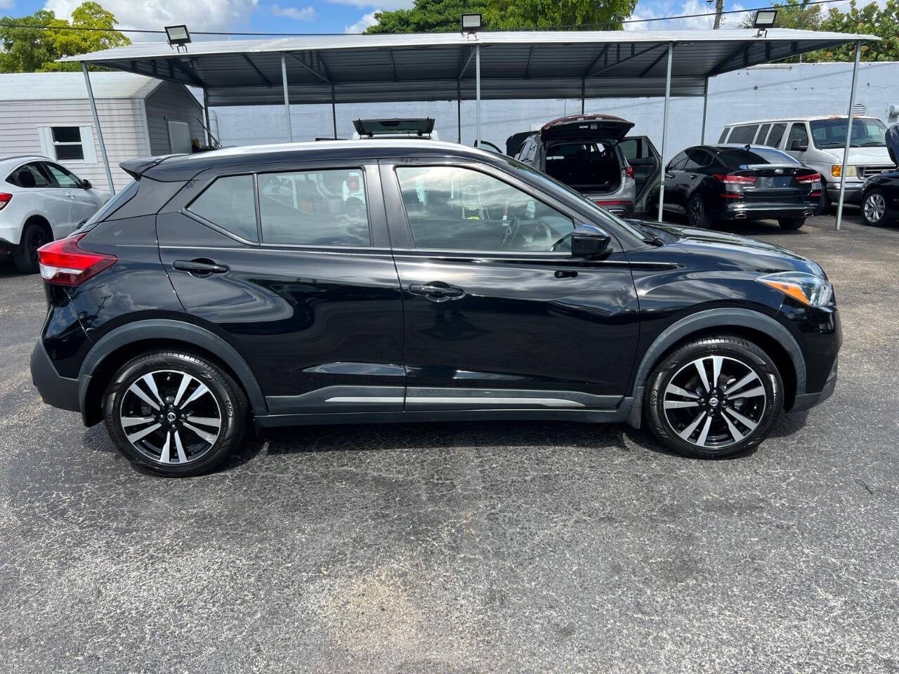 2020 Nissan Kicks SR 4dr Crossover