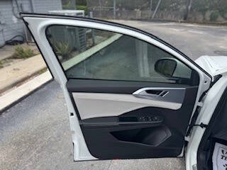 2025 Volkswagen Taos SE 4dr SUV