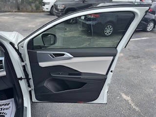 2025 Volkswagen Taos SE 4dr SUV