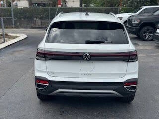 2025 Volkswagen Taos SE 4dr SUV