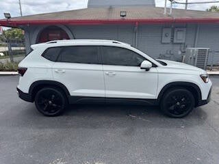 2025 Volkswagen Taos SE 4dr SUV