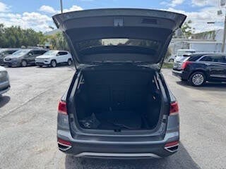 2023 Volkswagen Taos SE 4dr SUV