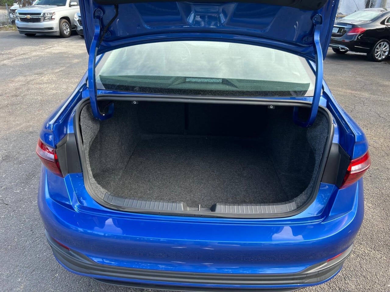 2024 Volkswagen Jetta SE 4dr Sedan