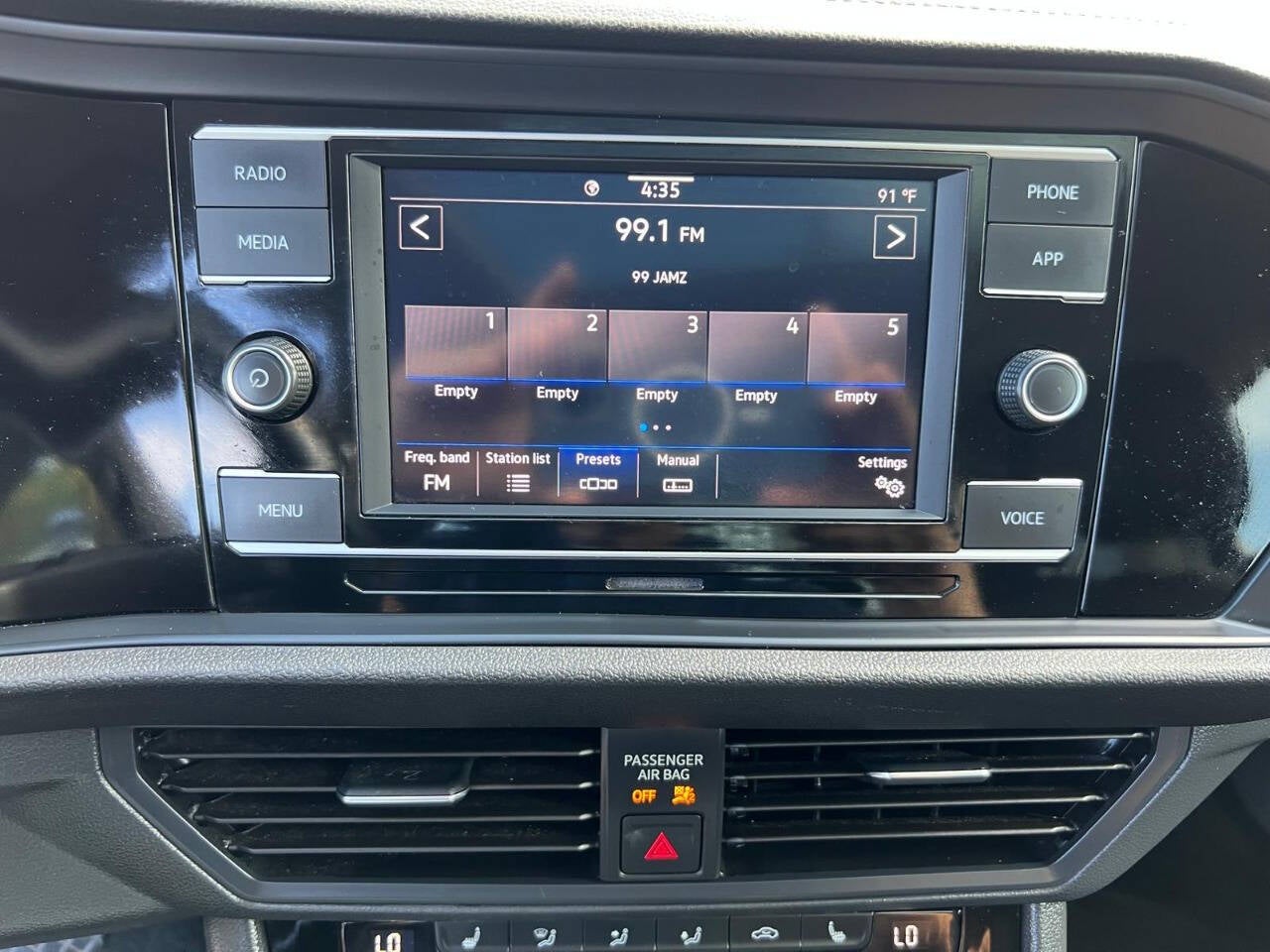 2024 Volkswagen Jetta SE 4dr Sedan