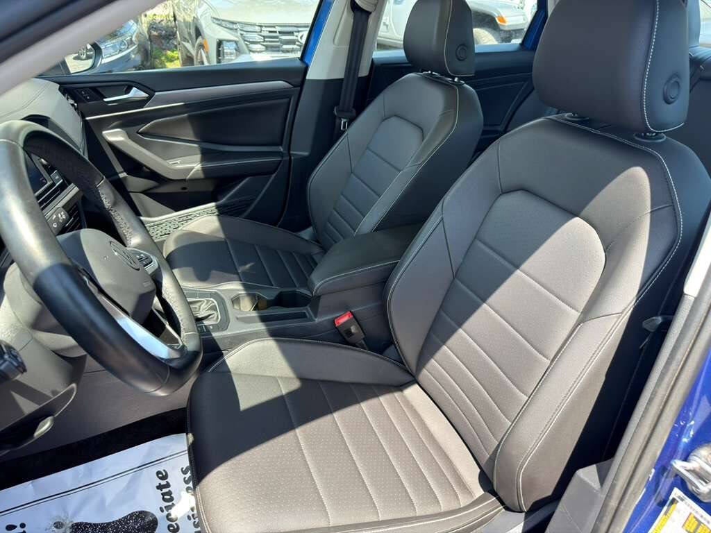 2024 Volkswagen Jetta SE 4dr Sedan