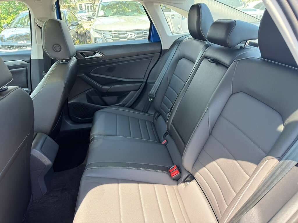 2024 Volkswagen Jetta SE 4dr Sedan