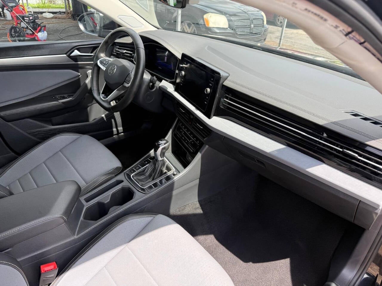 2025 Volkswagen Jetta SE 4dr Sedan