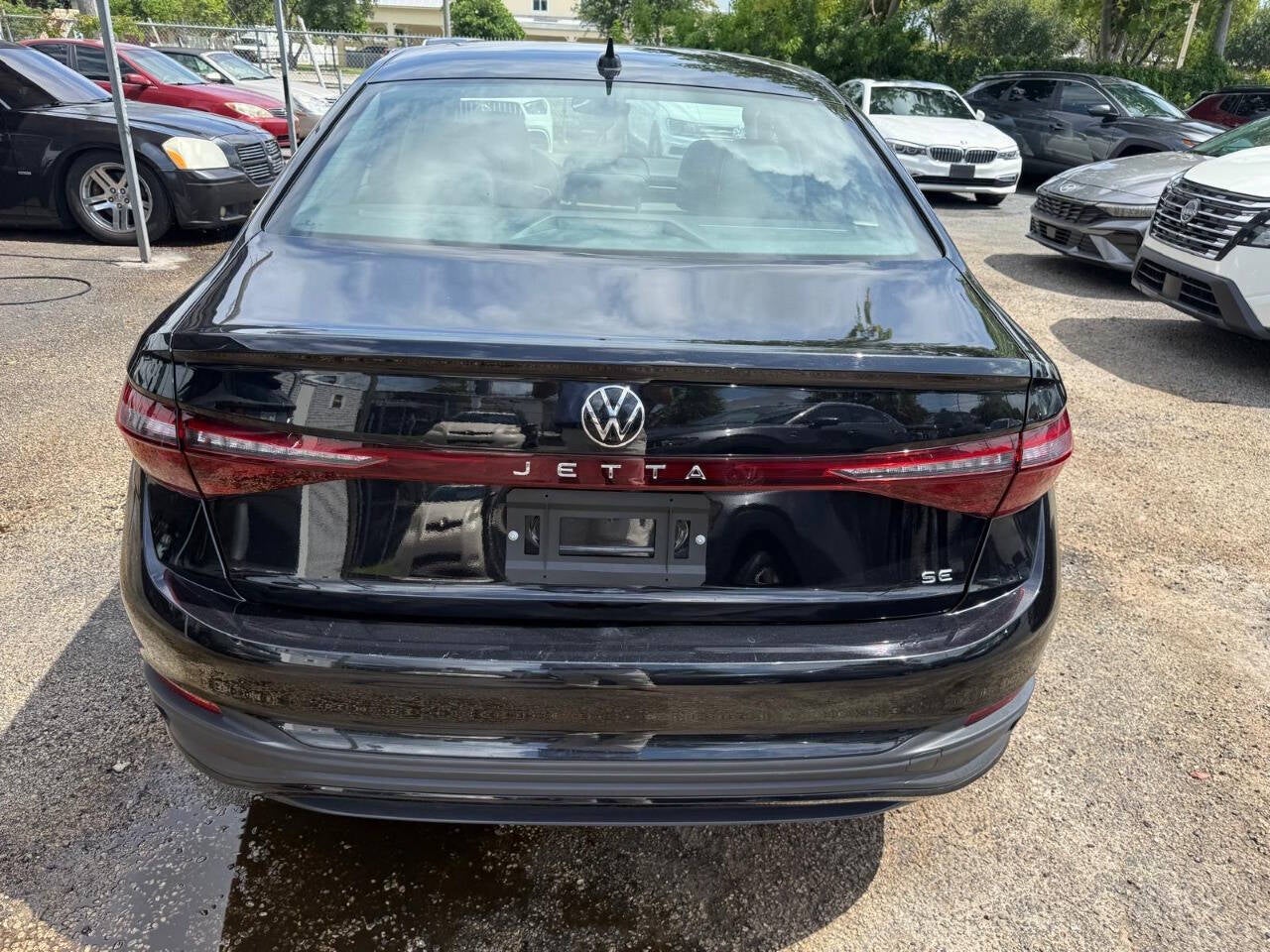 2025 Volkswagen Jetta SE 4dr Sedan