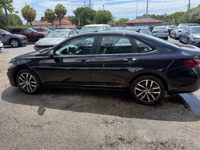 2025 Volkswagen Jetta SE 4dr Sedan
