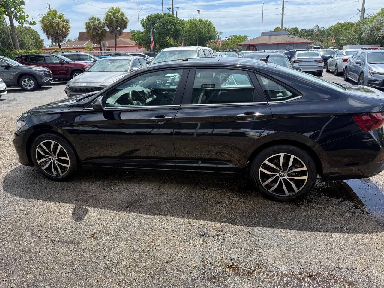 2025 Volkswagen Jetta SE 4dr Sedan