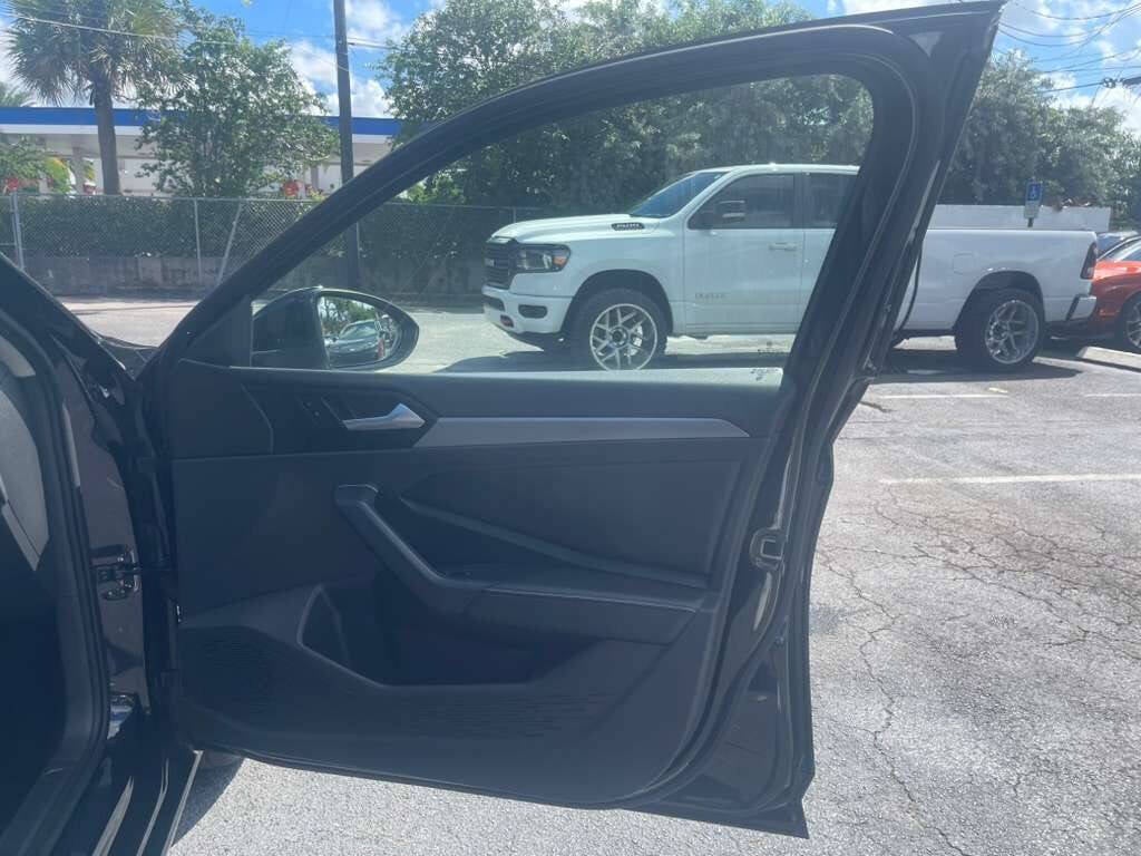 2024 Volkswagen Jetta SE 4dr Sedan